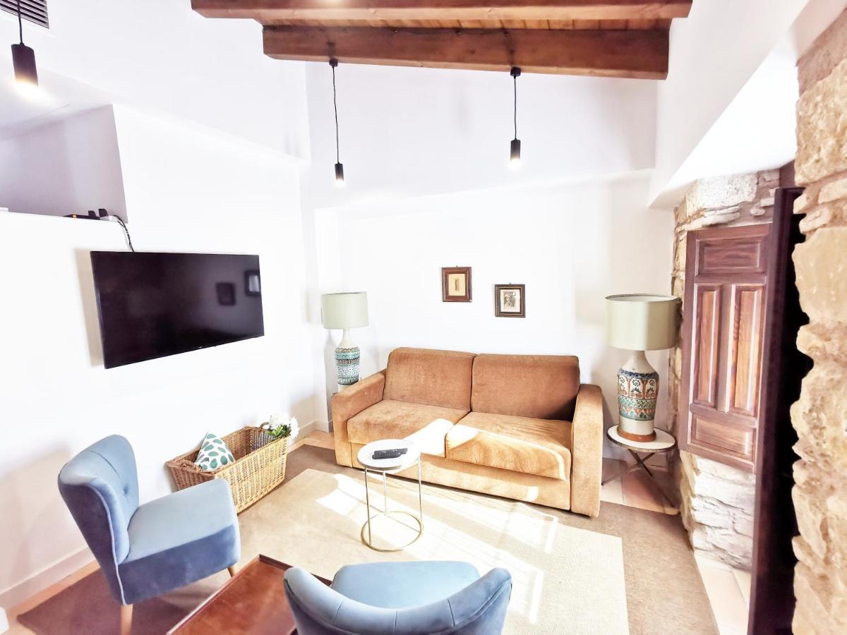 Apartamentos Tres Llaves Palacio De Vela De Los Cobos Ubeda  Bagian luar foto